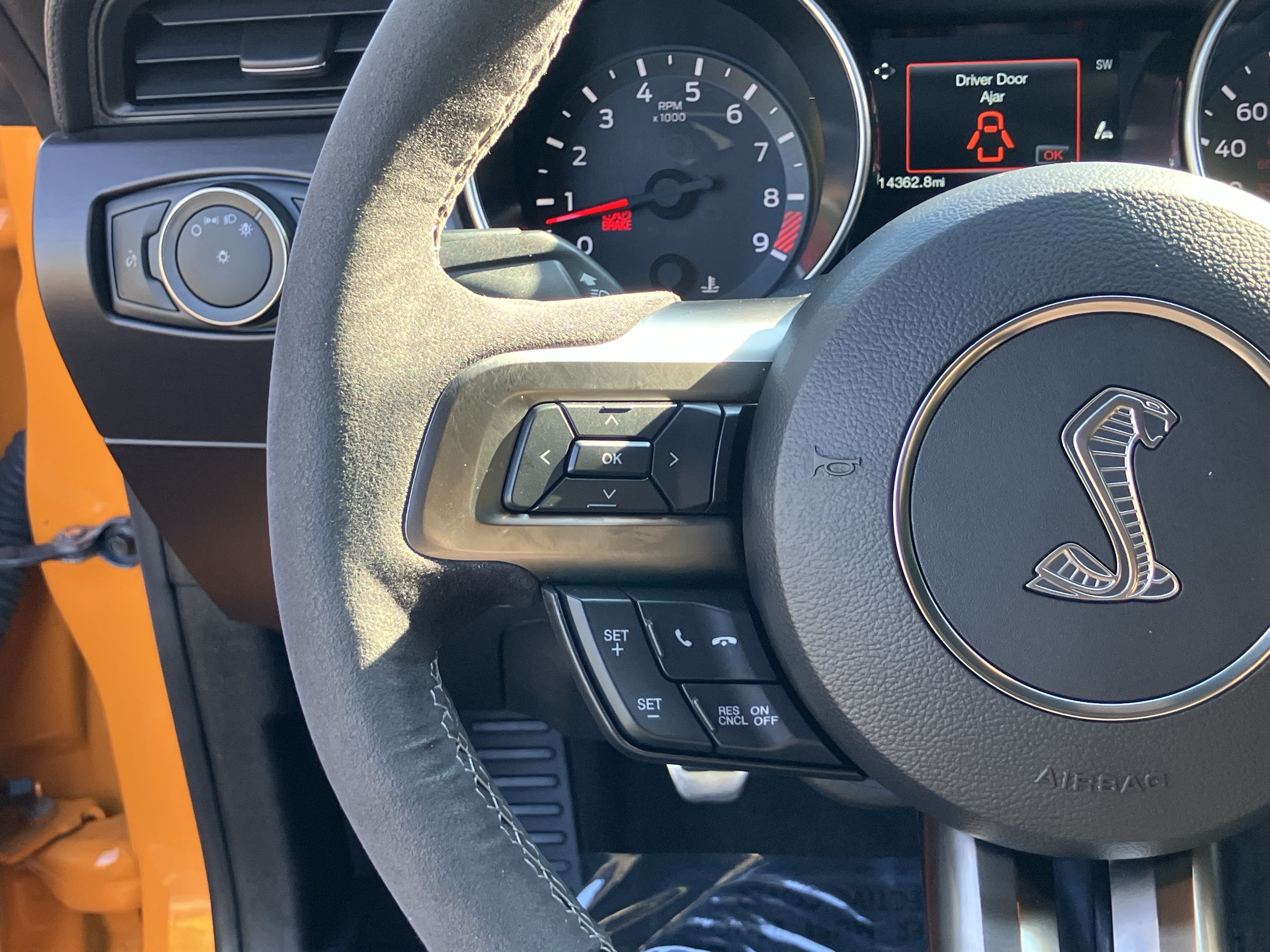 Used 2018 Ford Mustang Shelby GT350 w/ Convenience Package RWD image 21