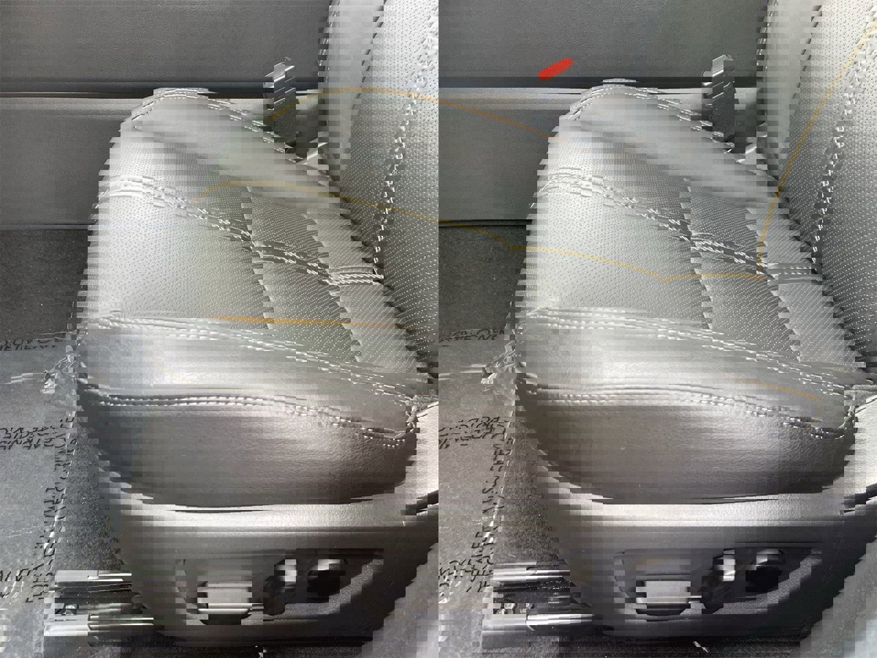 Used 2025 MAZDA CX-50 2.5 Hybrid w/ Cargo Package image 19