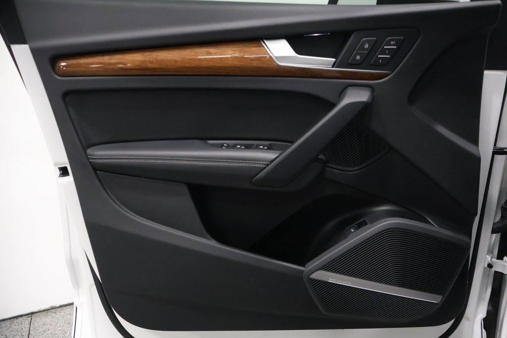 Used 2023 Audi Q5 2.0T Premium Plus w/ Premium Plus Package image 12