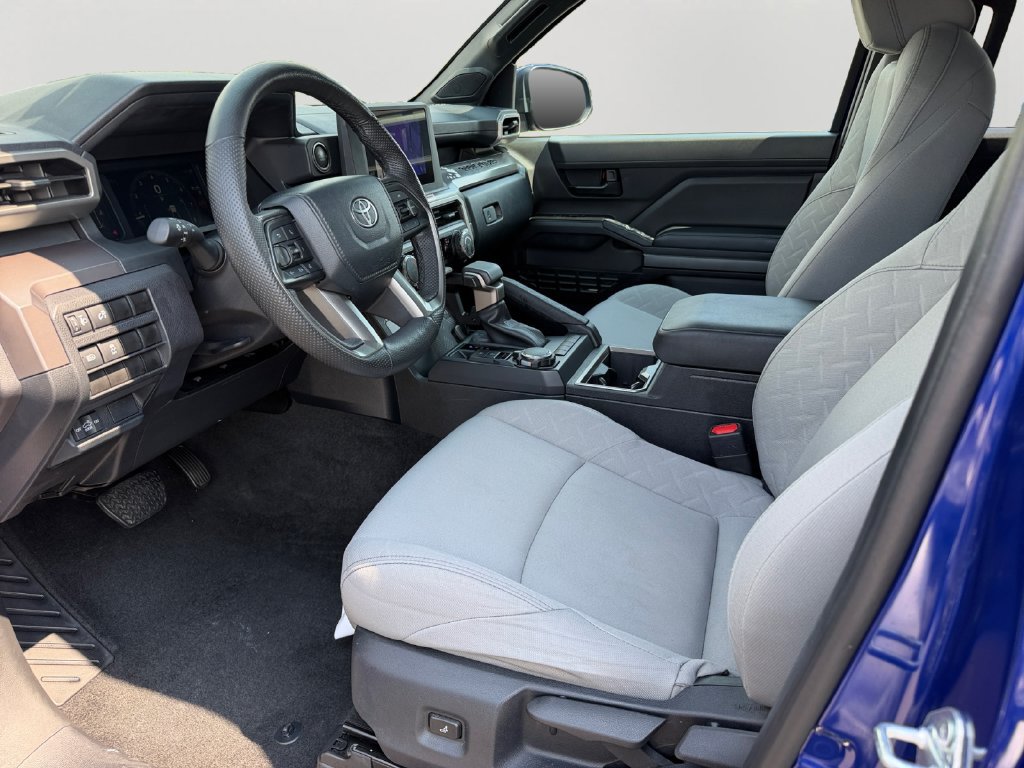 Certified 2024 Toyota Tacoma SR5 AWD/4WD image 16