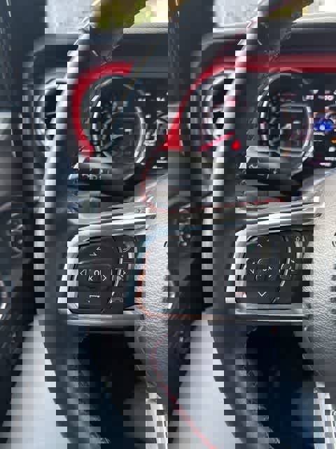 Used 2022 Jeep Wrangler Unlimited Rubicon AWD/4WD image 15