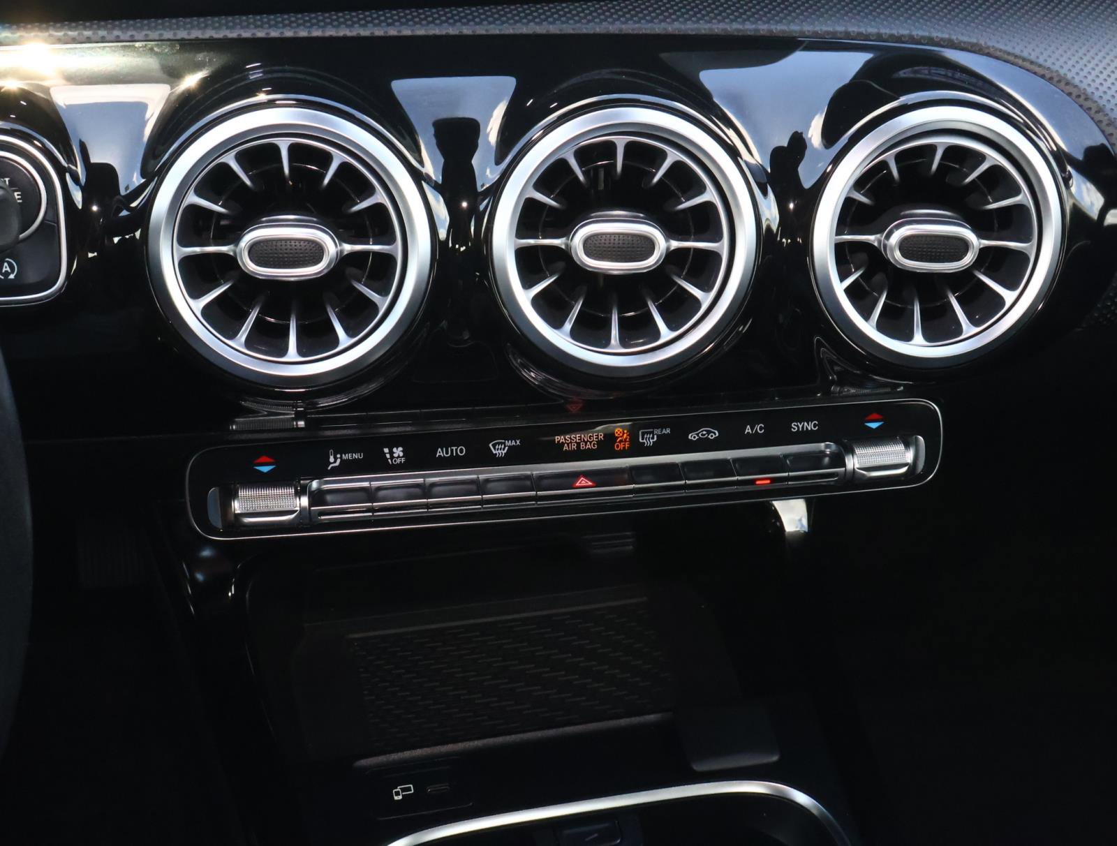 Used 2020 Mercedes-Benz A 220 image 24