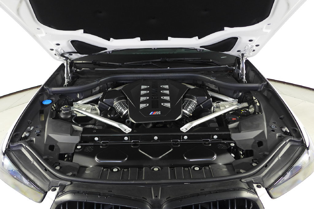 Certified 2024 BMW X6 M60i AWD/4WD image 6