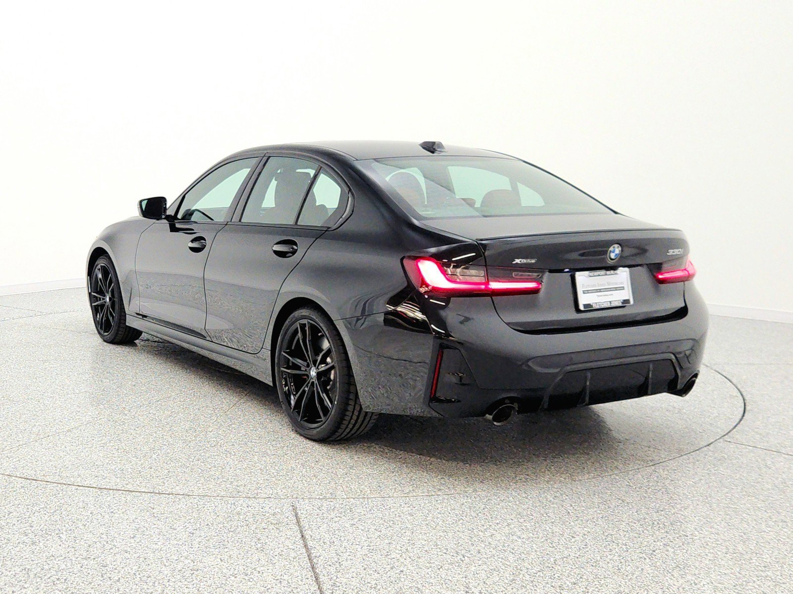 Used 2023 BMW 330i xDrive Sedan w/ M Sport Package AWD/4WD image 7
