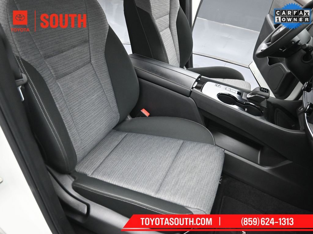 Used 2023 Nissan Rogue SV image 27