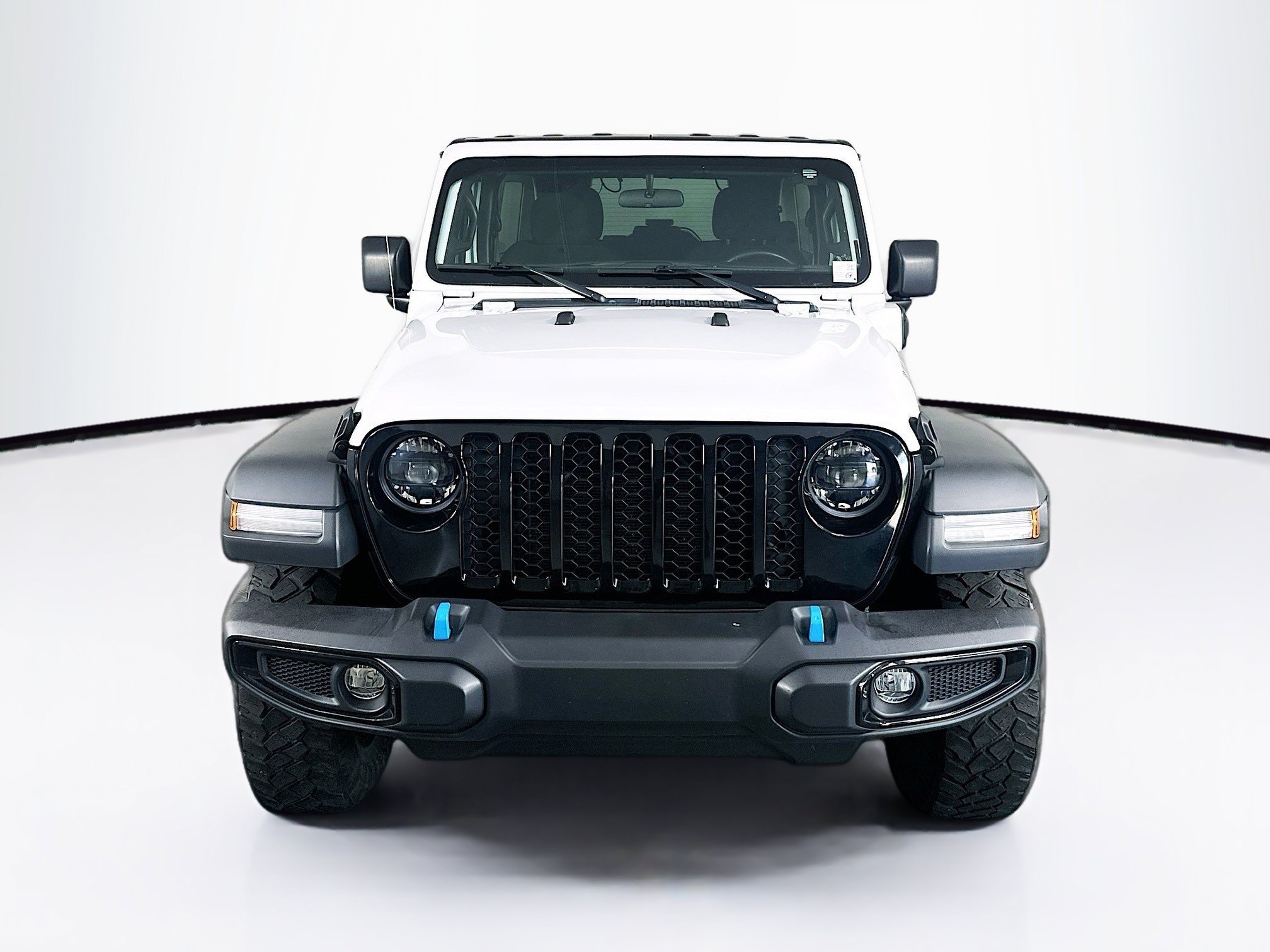Used 2023 Jeep Wrangler Unlimited w/ Cold Weather Group AWD/4WD image 2