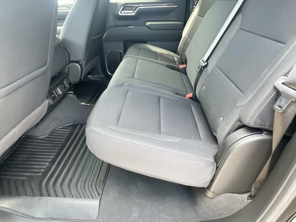 Certified 2025 Chevrolet Silverado 1500 LT AWD/4WD image 9