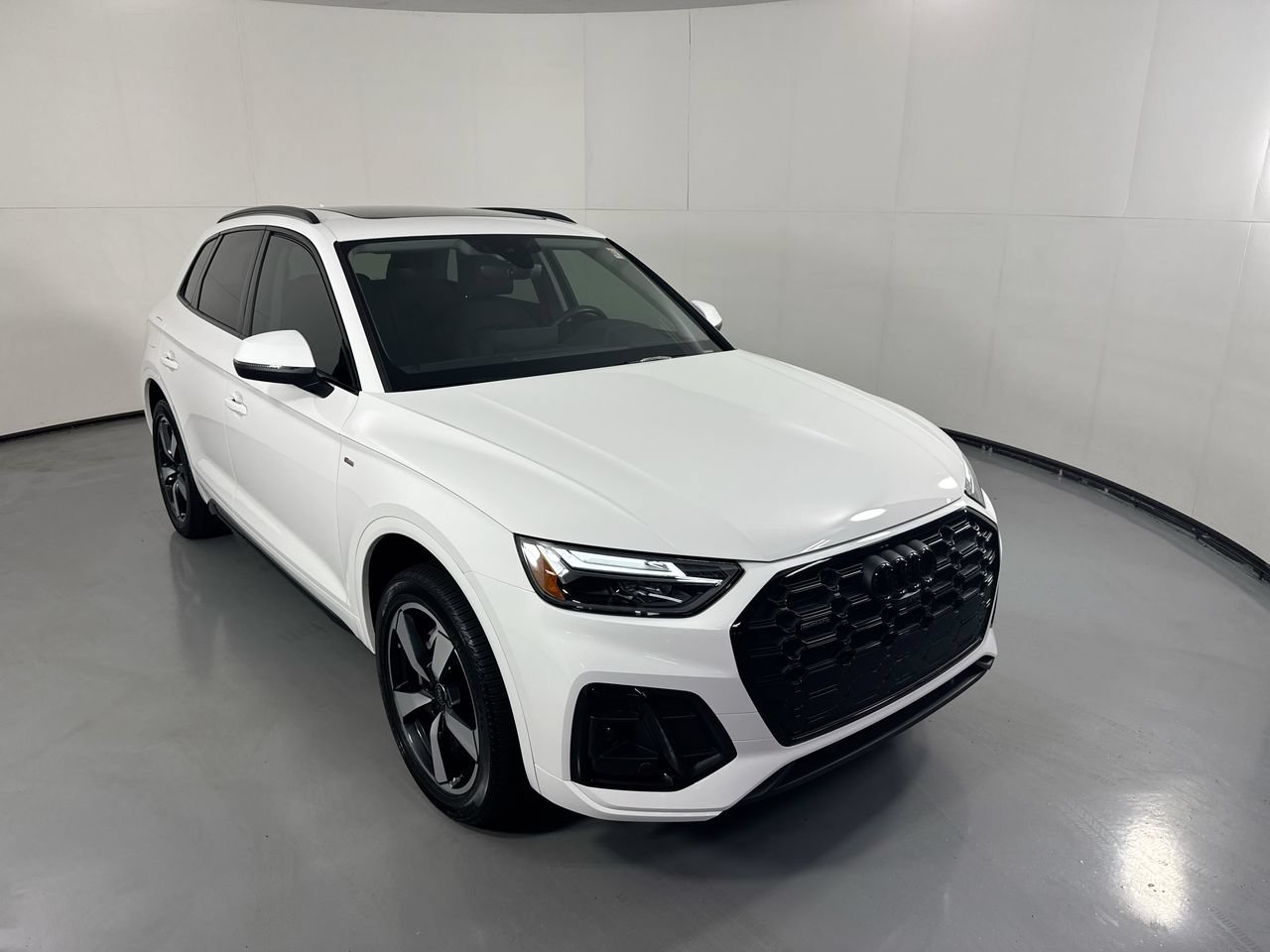 Used 2023 Audi Q5 2.0T Premium Plus AWD/4WD image 32