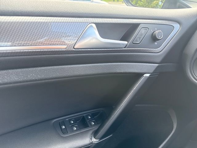 Used 2018 Volkswagen Golf Alltrack SE AWD/4WD image 17