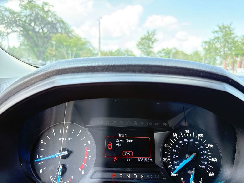 Used 2020 Ford Edge SE FWD image 16