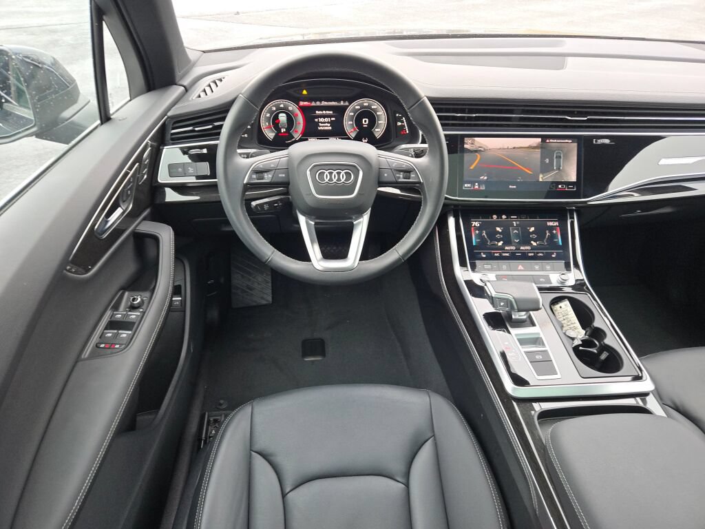 Used 2025 Audi Q7 3.0T Premium Plus AWD/4WD image 18
