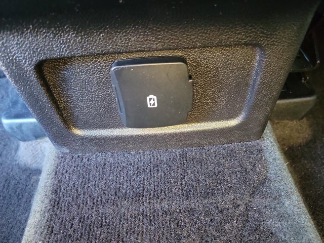 Used 2020 Lincoln Corsair Reserve w/ Equipment Group 201A image 19