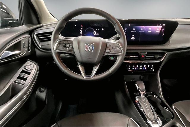 Certified 2025 Buick Encore GX Avenir w/ Avenir Convenience Package AWD/4WD image 9
