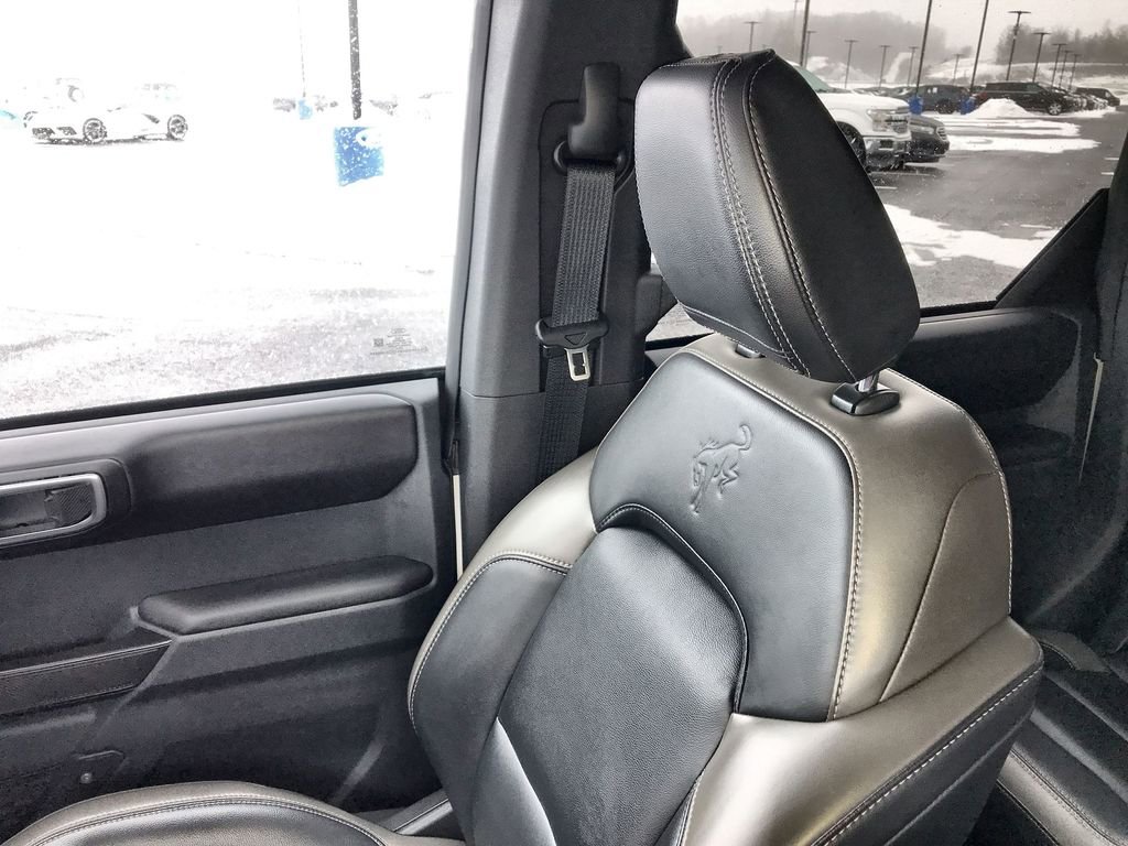 Used 2025 Ford Bronco Outer Banks image 23