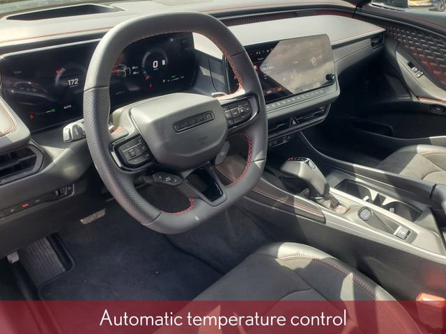 Used 2024 Dodge Charger Daytona Scat Pack w/ Plus Group AWD/4WD image 18