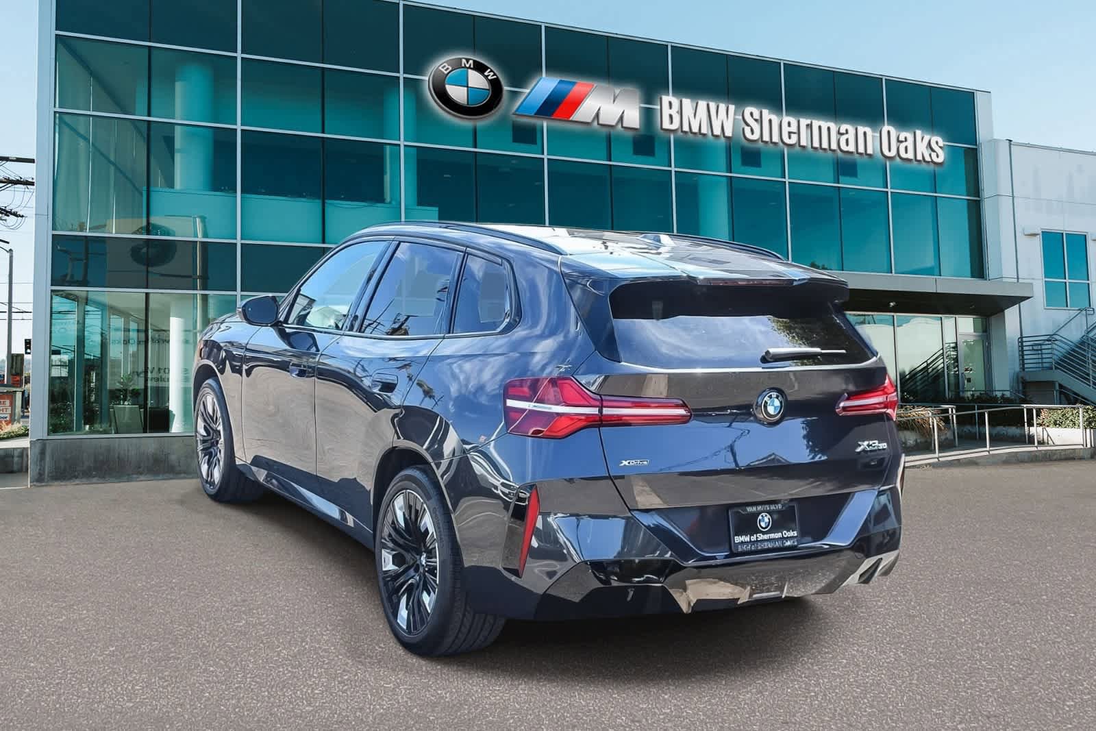 Used 2026 BMW X3 xDrive30 w/ M Sport Package AWD/4WD image 6
