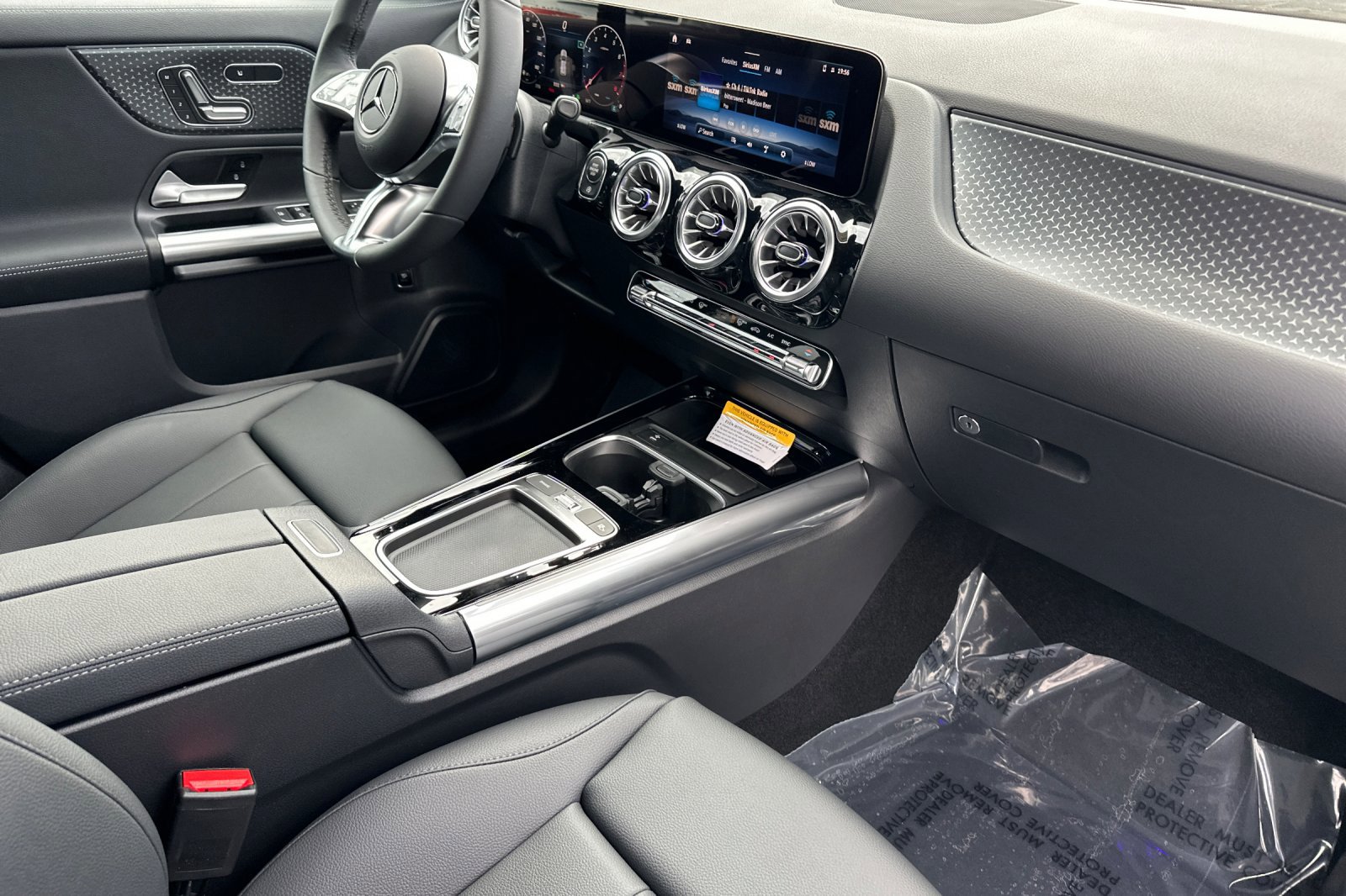 New 2026 Mercedes-Benz GLA 250 4MATIC image 16