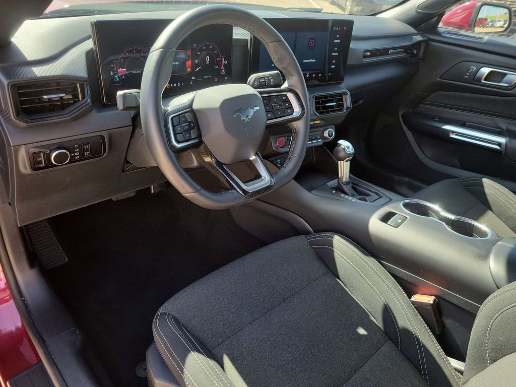 Used 2025 Ford Mustang EcoBoost image 10