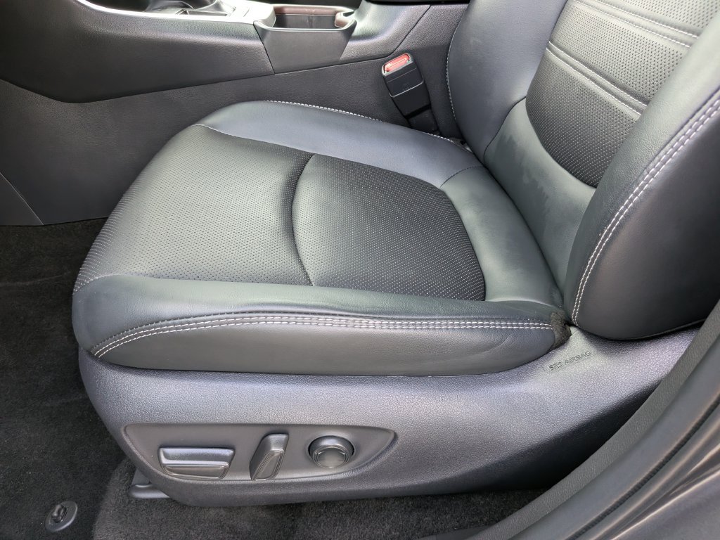 Used 2025 Toyota RAV4 Limited FWD image 24