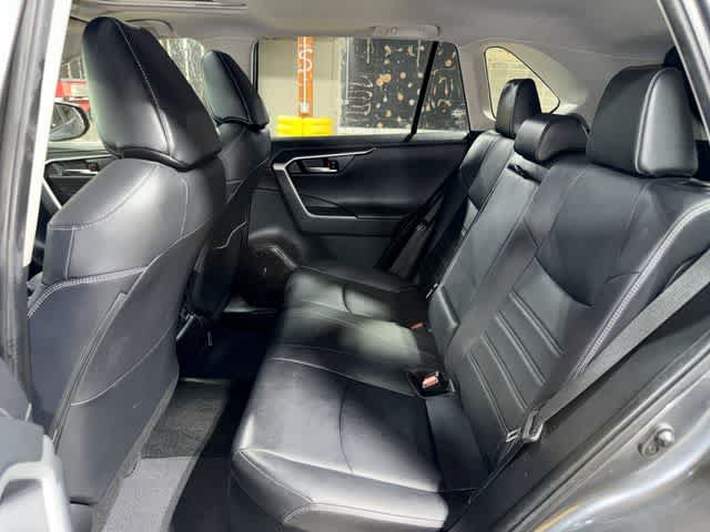 Used 2019 Toyota RAV4 Limited w/ Carpet Mat Package AWD/4WD image 17