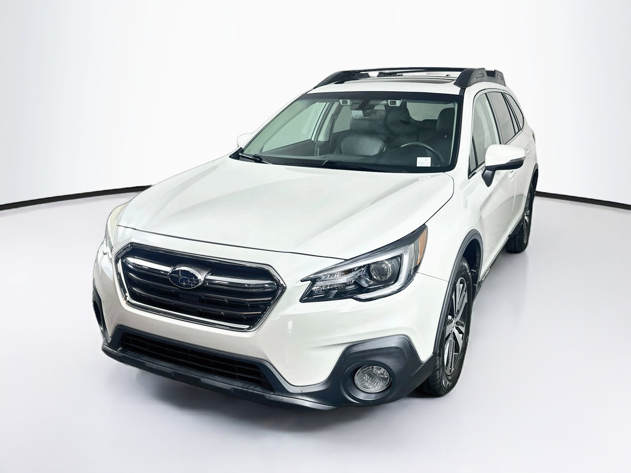 Used 2019 Subaru Outback 2.5i Limited AWD/4WD image 3