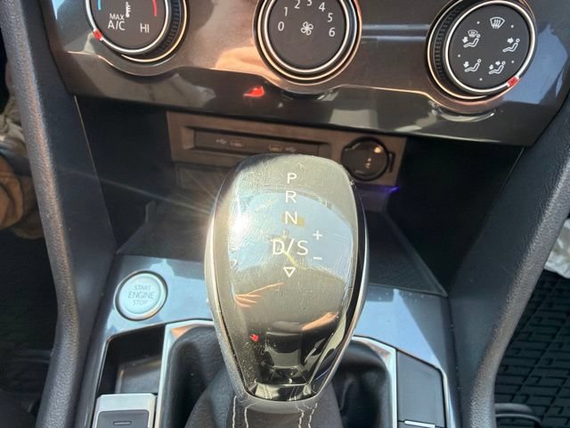 Used 2022 Volkswagen Tiguan S FWD image 40