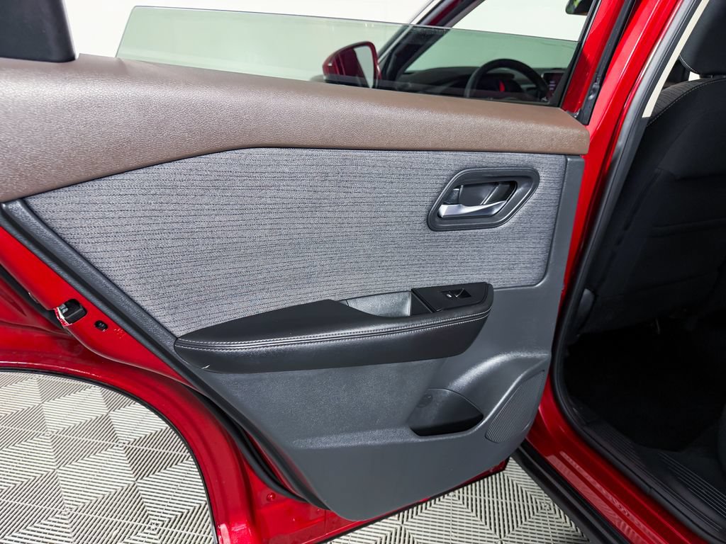 Certified 2021 Nissan Rogue SV AWD/4WD image 42