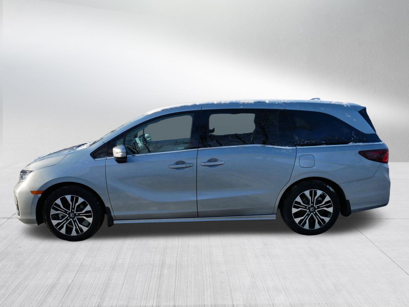Certified 2026 Honda Odyssey Elite image 4