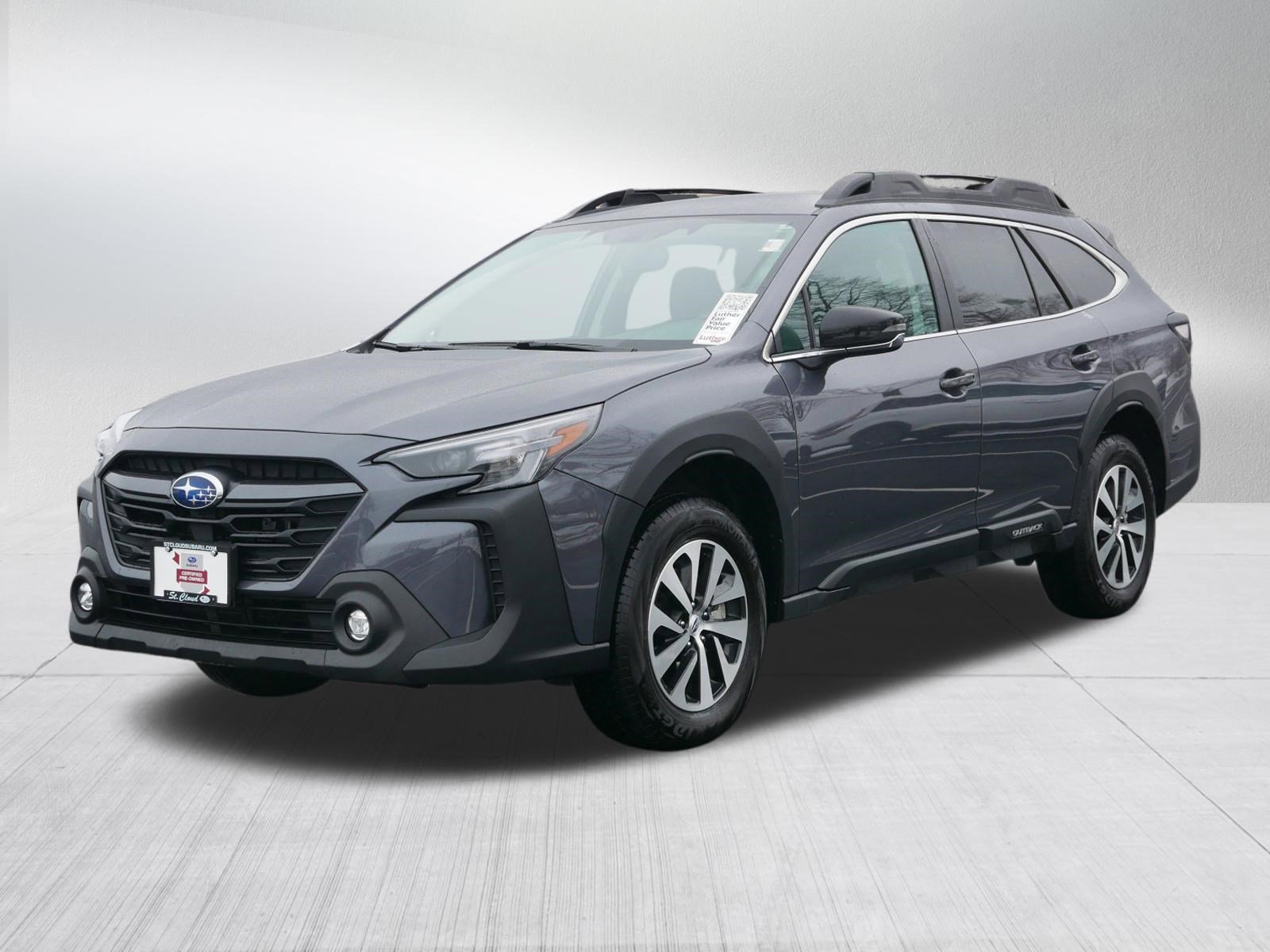 Certified 2025 Subaru Outback Premium image 3