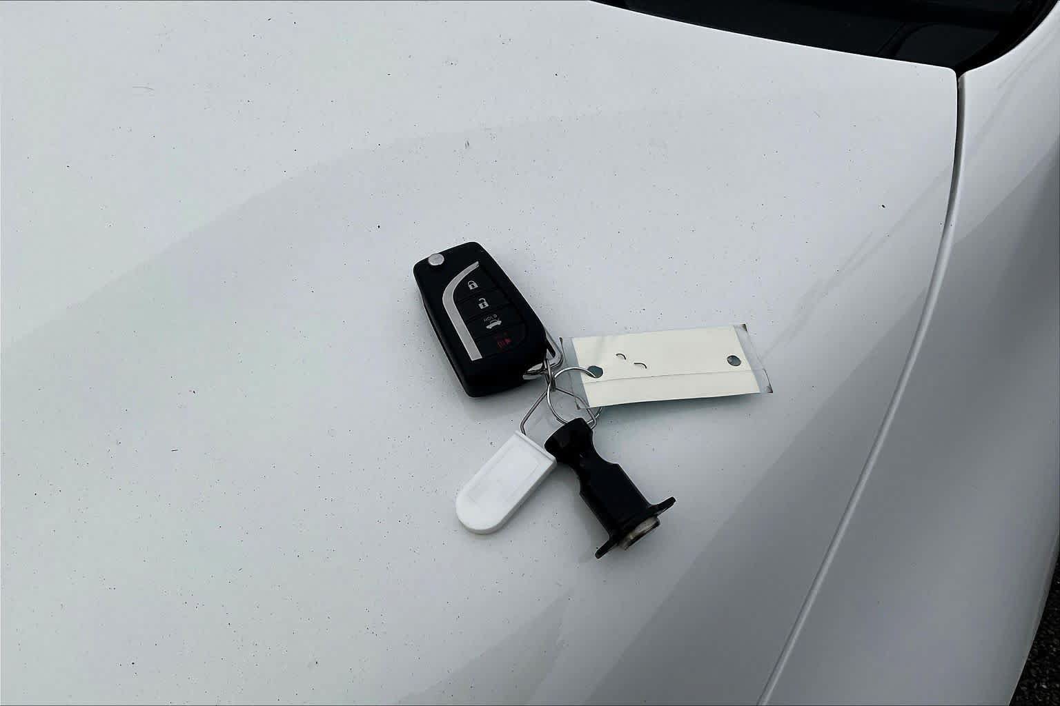 Used 2026 Toyota Corolla LE FWD image 27