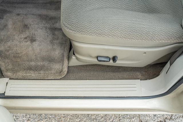 Used 2005 Dodge Grand Caravan SE w/ Popular Equipment Group I image 18