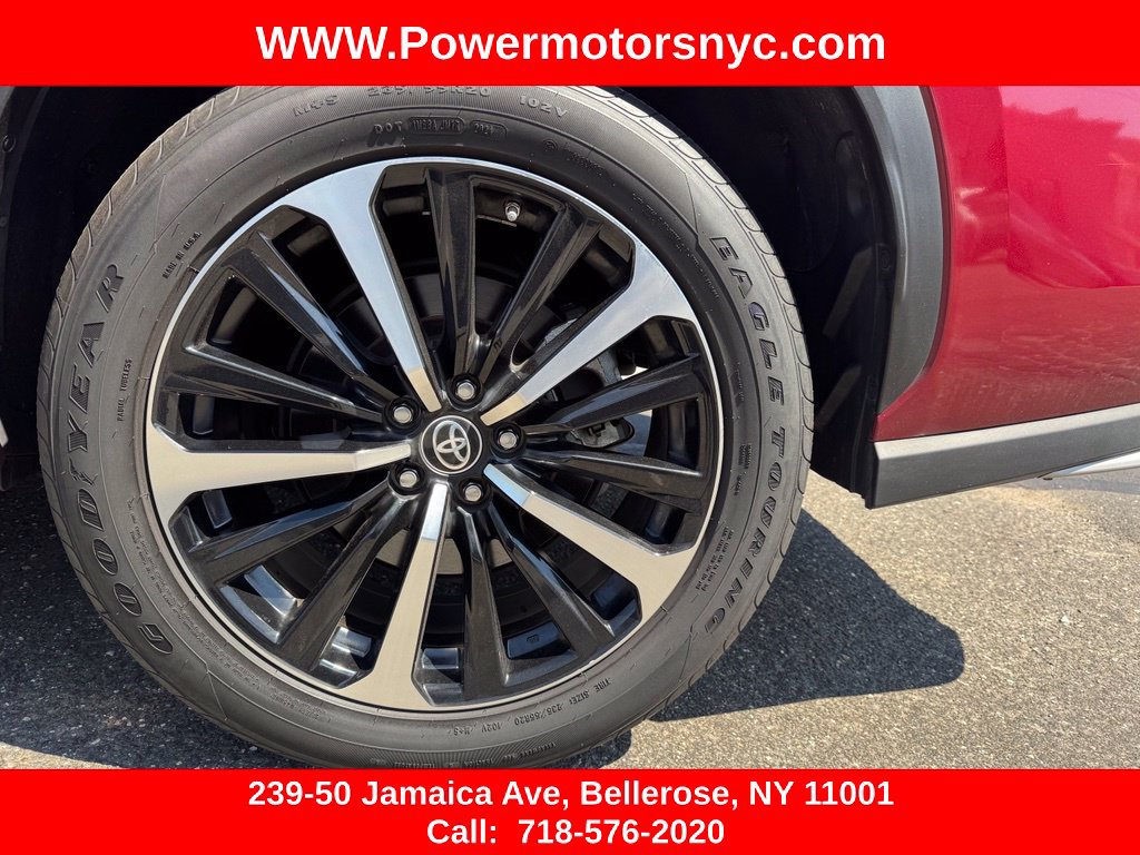 Used 2022 Toyota Highlander XSE FWD image 19