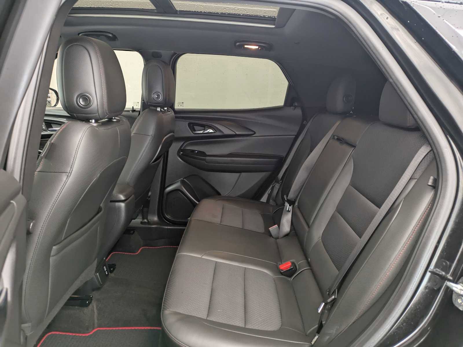 Used 2022 Chevrolet TrailBlazer RS w/ Sun and Liftgate Package image 20