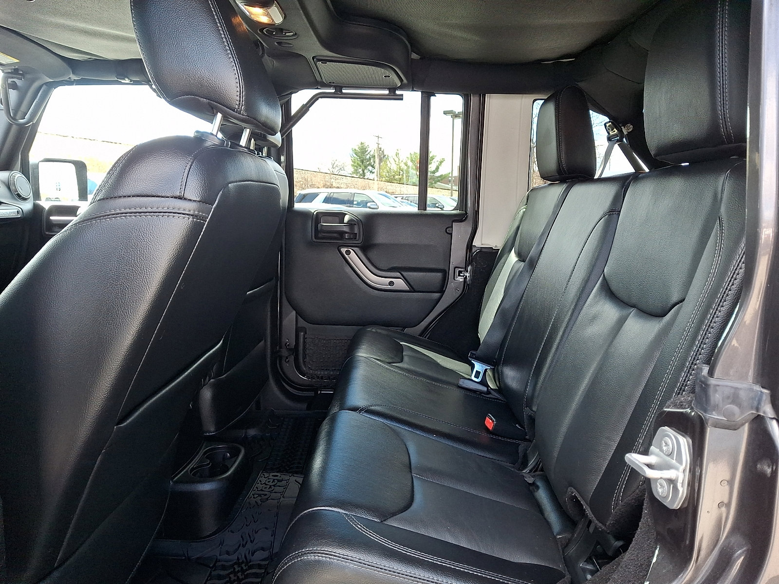 Used 2018 Jeep Wrangler Altitude image 10