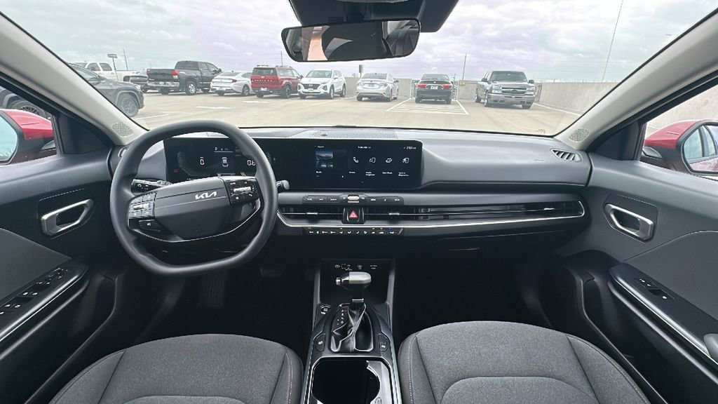 Used 2025 Kia K4 LXS FWD image 21