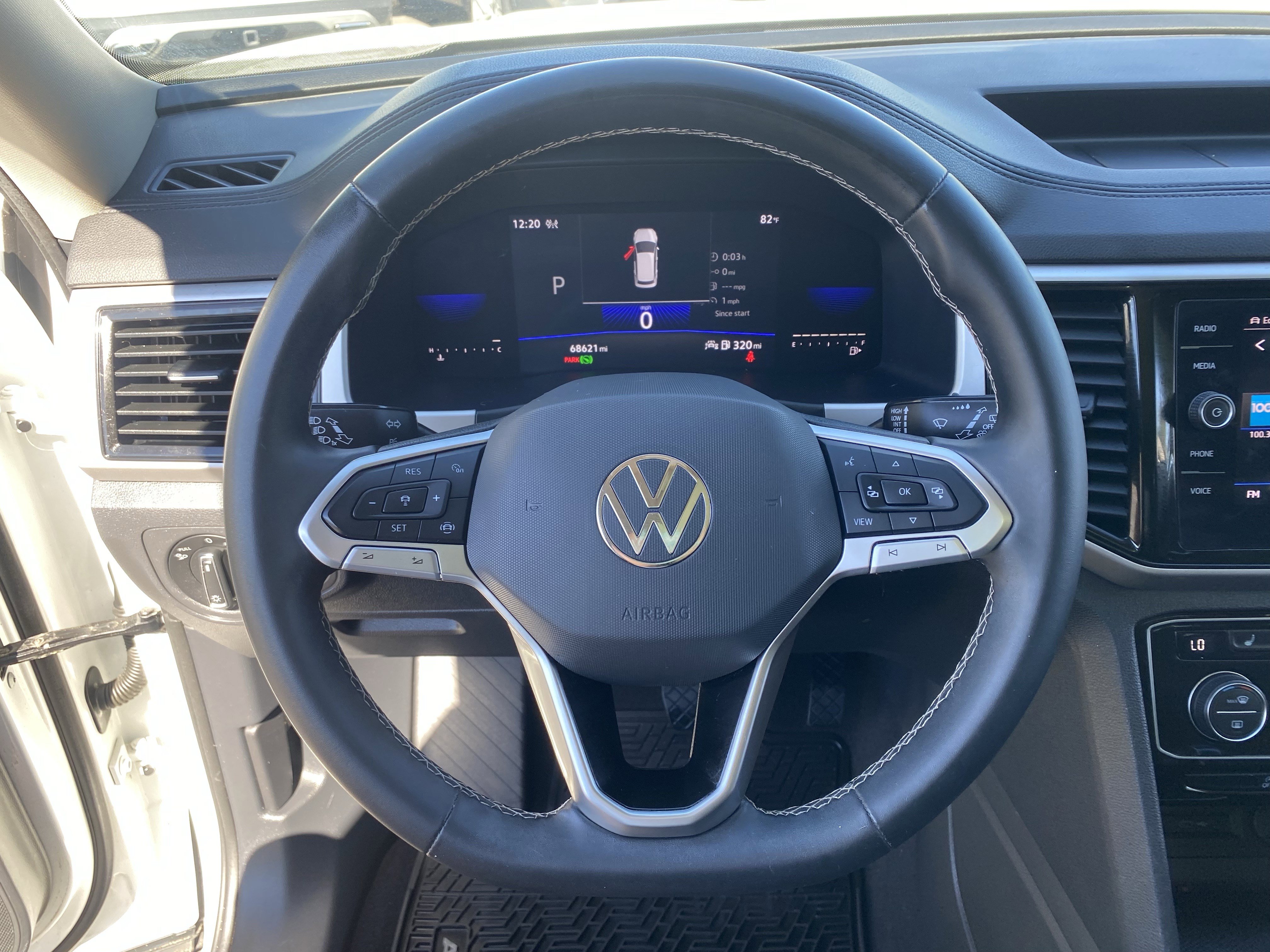 Used 2022 Volkswagen Atlas SE w/ Panoramic Sunroof Package image 24