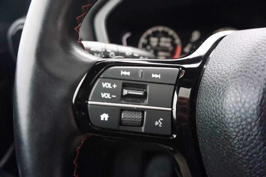 Used 2024 Honda Pilot TrailSport image 8