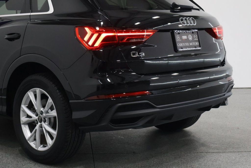 Used 2024 Audi Q3 2.0T Premium Plus w/ Premium Plus Package image 10