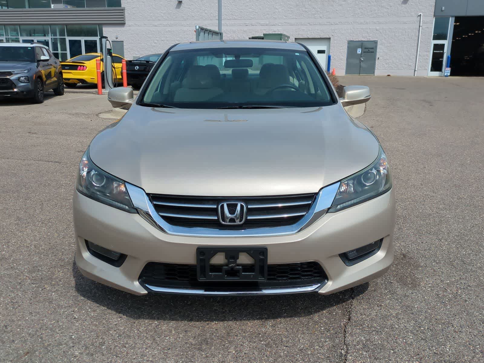 Used 2015 Honda Accord EX image 3