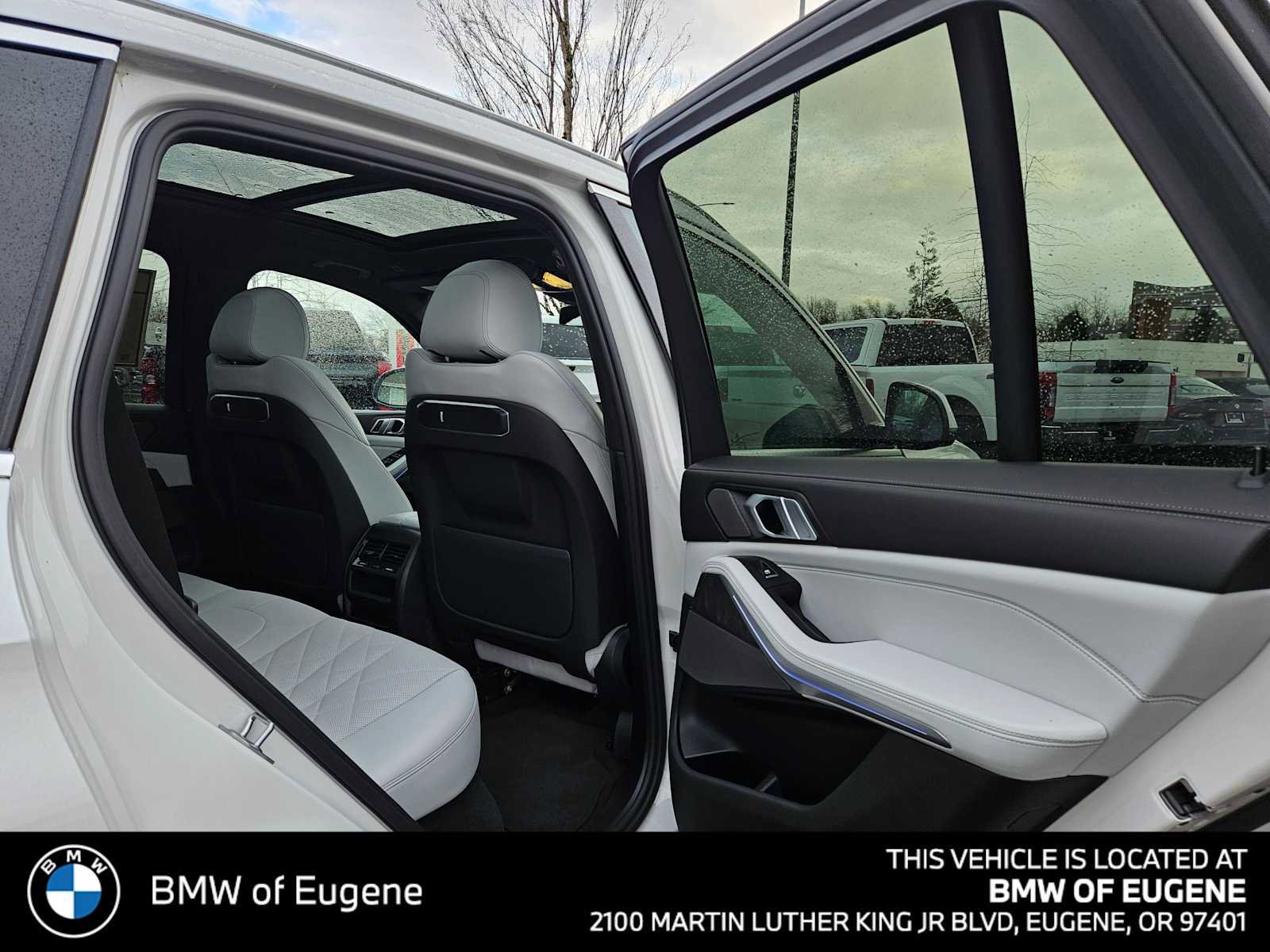 Used 2024 BMW X5 xDrive40i w/ Premium Package image 14