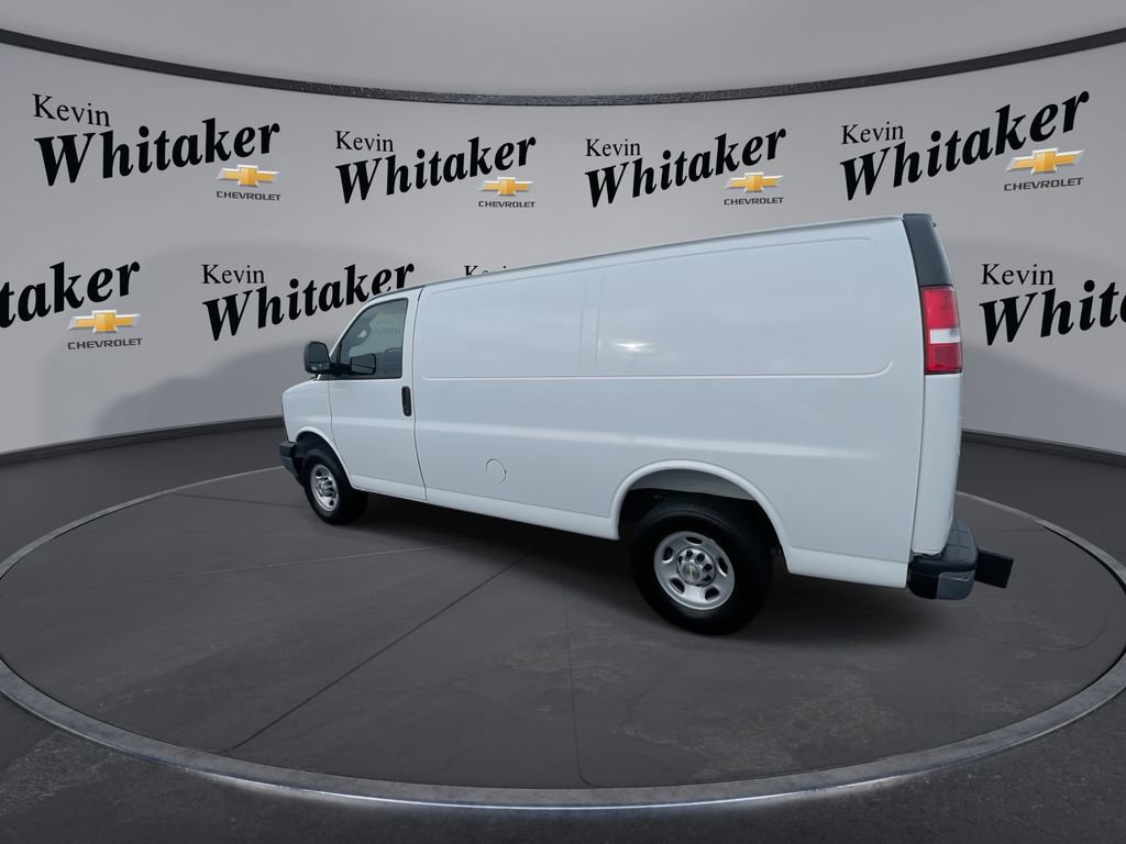 Used 2025 Chevrolet Express 2500 w/ Driver Convenience Package RWD image 6
