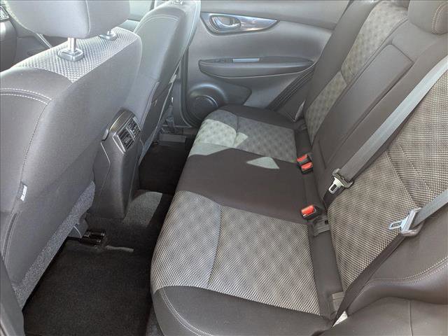 Used 2019 Nissan Rogue Sport SV w/ Technology Package image 18