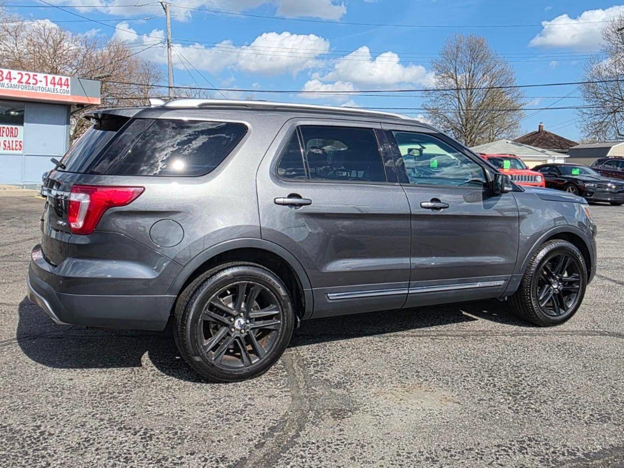 Used 2016 Ford Explorer XLT w/ Equipment Group 202A image 4
