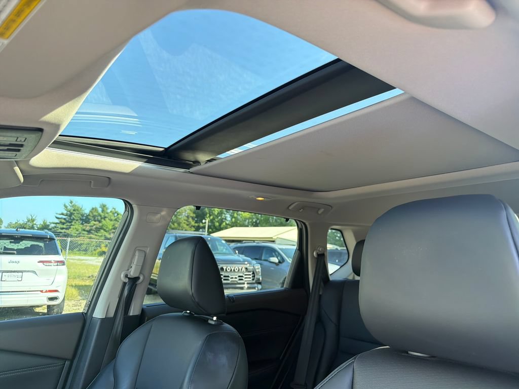 Used 2021 Nissan Rogue SV w/ Premium Package FWD image 20