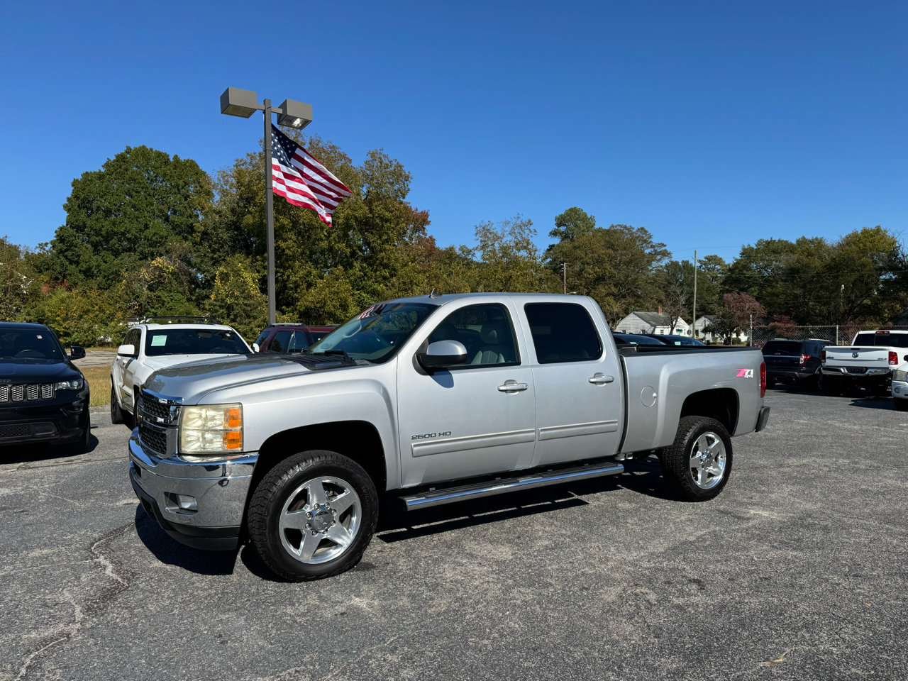 Used 2014 Chevrolet Silverado 2500 LTZ image 2