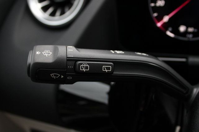 New 2025 Mercedes-Benz GLA 250 4MATIC image 19