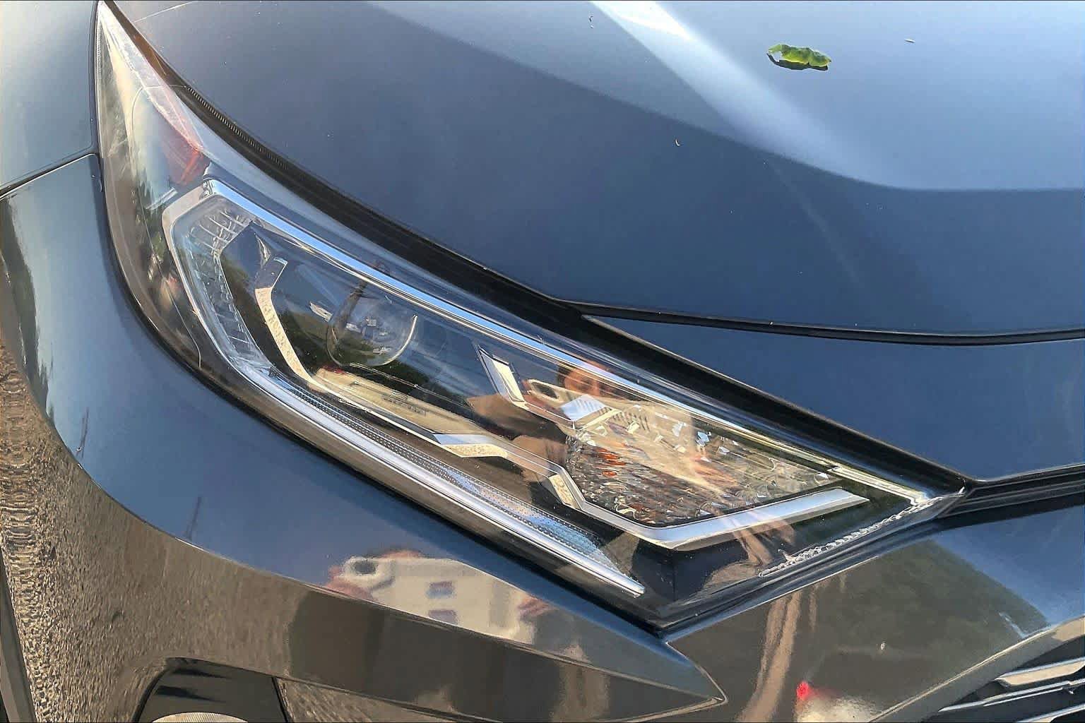 Used 2020 Toyota RAV4 Limited w/ Limited Grade Weather Package AWD/4WD image 28