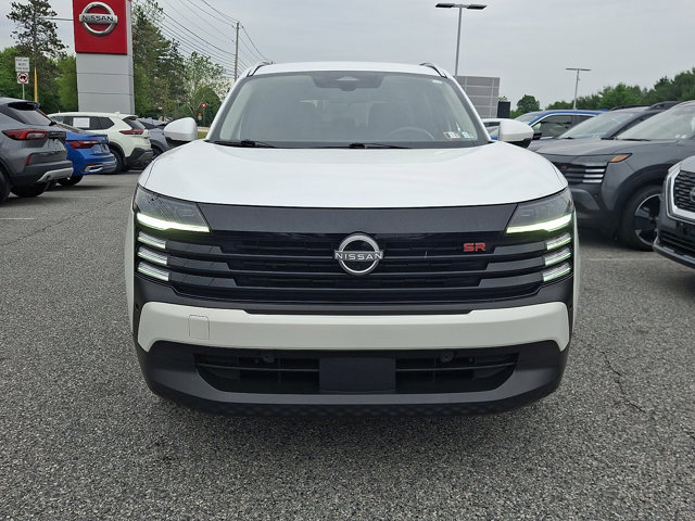 Certified 2025 Nissan Kicks SR AWD/4WD image 3