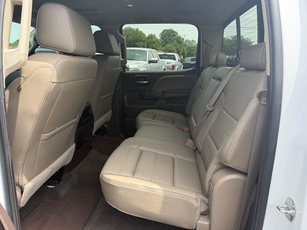 Used 2016 GMC Sierra 1500 Denali w/ Enhanced Driver Alert Package AWD/4WD image 11