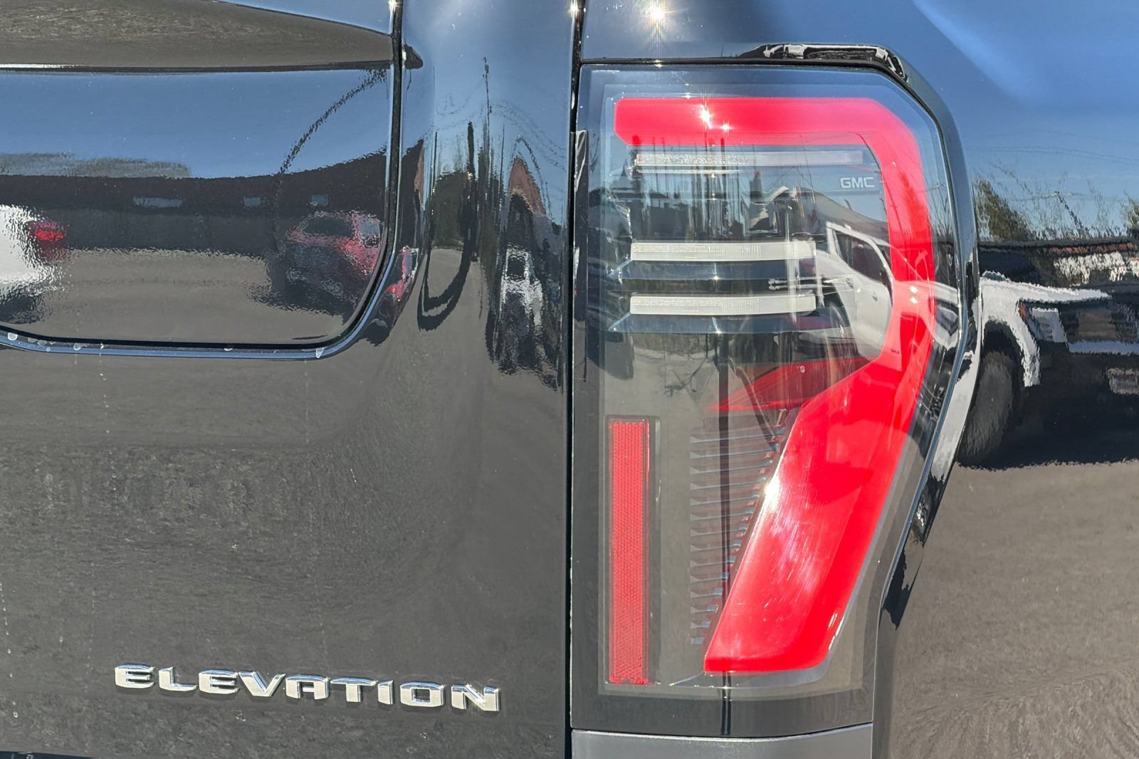 New 2026 GMC Sierra EV Elevation AWD/4WD image 28